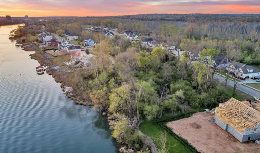 05-628 Rivernorth Dr, 100ft View, Drone-