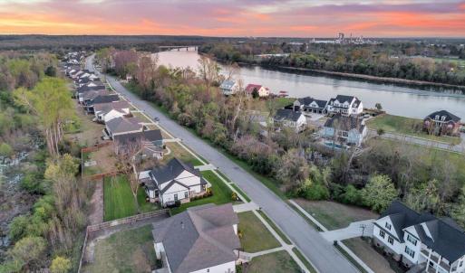 09-628 Rivernorth Dr, 100ft View, Drone-