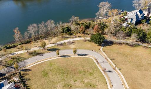 09-DJI_20251211114956_0087_D-HDR