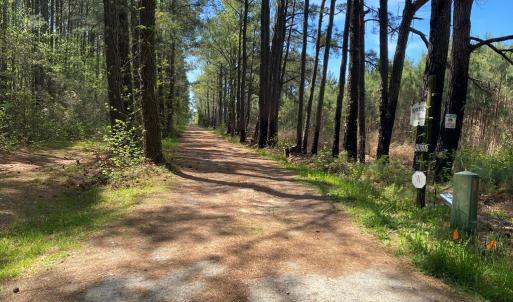 Entrance to private road off Backcreek