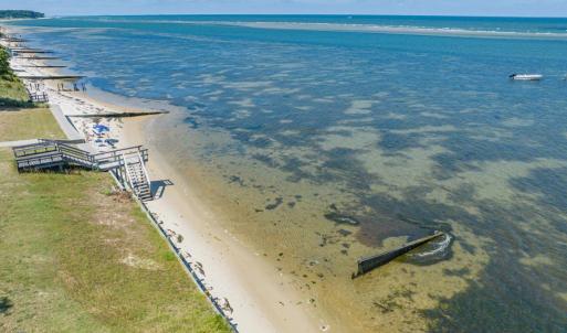 Amenities-Private beach access