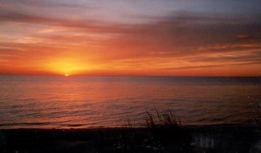 Spectacular Daily Sunsets