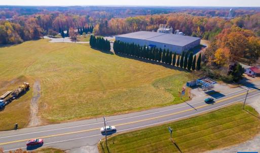 Photo #12 of 4227 DAVIS HWY, LOUISA, VA 0.5 acres