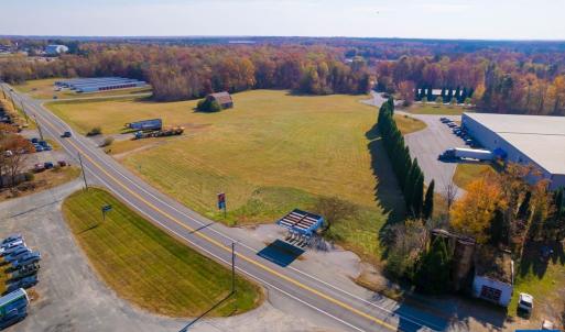 Photo #3 of 4227 DAVIS HWY, LOUISA, VA 0.5 acres