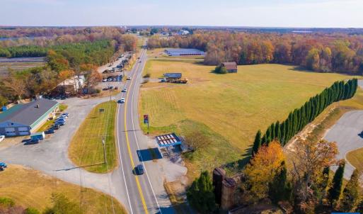 Photo #4 of 4227 DAVIS HWY, LOUISA, VA 0.5 acres