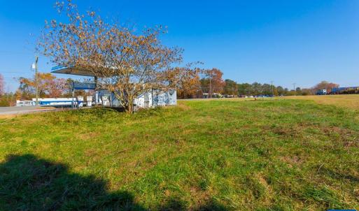 Photo #33 of 4227 DAVIS HWY, LOUISA, VA 0.5 acres