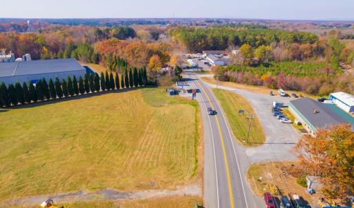 Photo #10 of 4227 DAVIS HWY, LOUISA, VA 0.5 acres