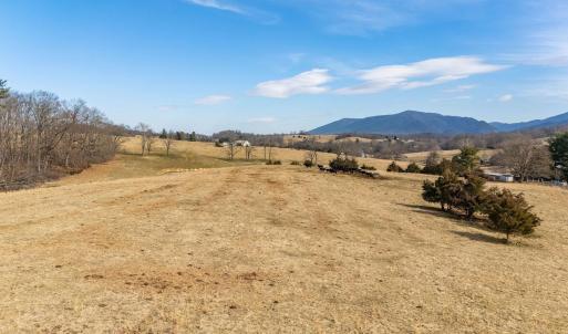 Photo #4 of 32.31 ac. LEE HWY, RAPHINE, VA 32.3 acres