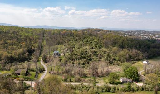 Photo #9 of 490 OLD GREENVILLE RD, STAUNTON, VA 4.1 acres