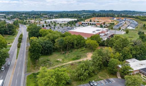 Photo #15 of 1229 ROSSER AVE, WAYNESBORO, VA 1.8 acres