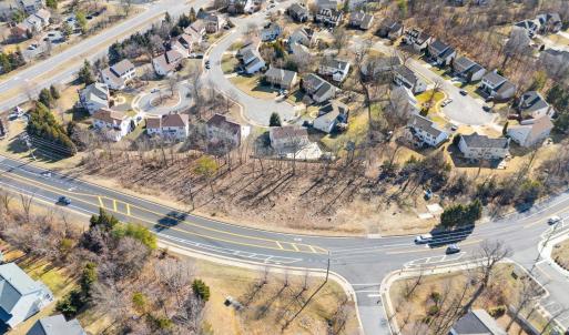 Photo #5 of 20576 ASHBURN RD, ASHBURN, VA 1.0 acres