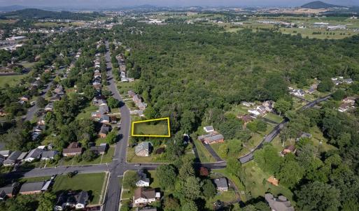 Photo #3 of 1009 DOGWOOD DR, HARRISONBURG, VA 0.4 acres