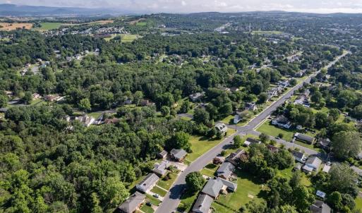 Photo #6 of 1009 DOGWOOD DR, HARRISONBURG, VA 0.4 acres
