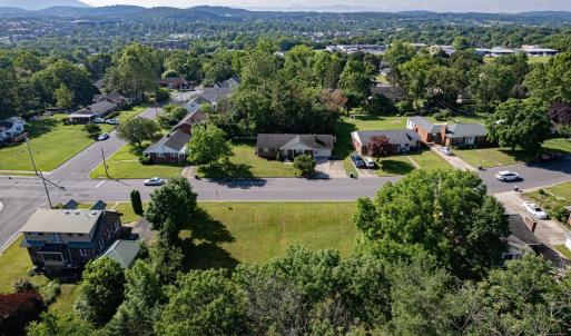 Photo #8 of 1009 DOGWOOD DR, HARRISONBURG, VA 0.4 acres