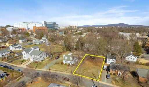 Photo #3 of 502 HANOVER ST, CHARLOTTESVILLE, VA 0.1 acres