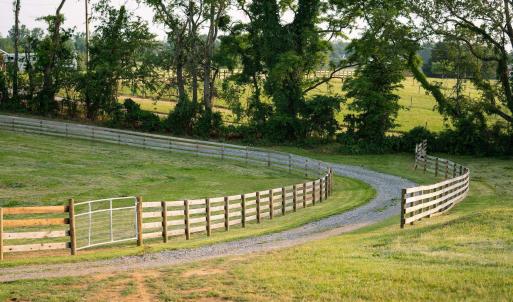 Photo #32 of 1065 MIDDLEBROOK RD, STAUNTON, VA 15.4 acres