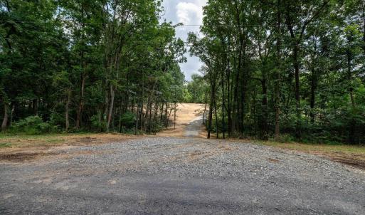 Photo #4 of 15 MONT VIEW LN, LURAY, VA 3.1 acres