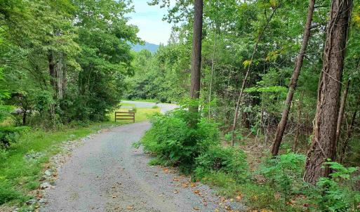 Photo #29 of 118 LEXINGTON CT, STANARDSVILLE, VA 19.4 acres