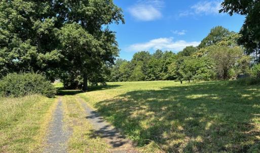 Photo #2 of 2565 PATTIE RD, BUCKINGHAM, VA 2.5 acres