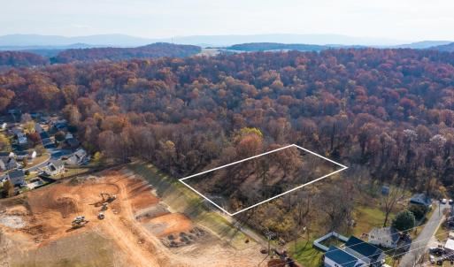 Photo #1 of 912 MOORE ST, STAUNTON, VA 2.0 acres
