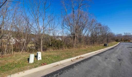 Photo #5 of 2102 WILLOW HILL DR, HARRISONBURG, VA 0.3 acres