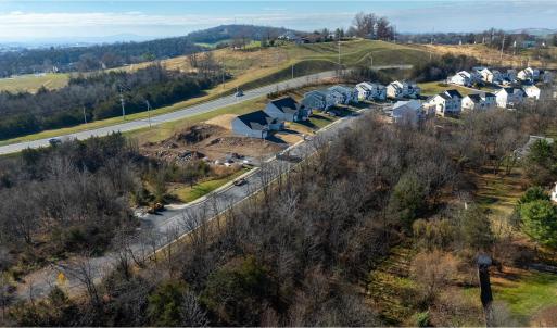Photo #10 of 2112 WILLOW HILL DR, HARRISONBURG, VA 0.3 acres