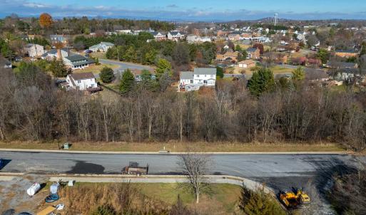 Photo #7 of 2122 WILLOW HILL DR, HARRISONBURG, VA 0.3 acres