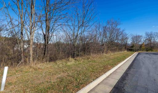 Photo #3 of 2132 WILLOW HILL DR, HARRISONBURG, VA 0.3 acres