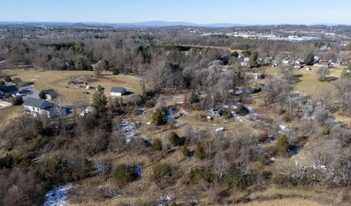 Photo #5 of 2024 BAYLOR AVE, WAYNESBORO, VA 4.3 acres