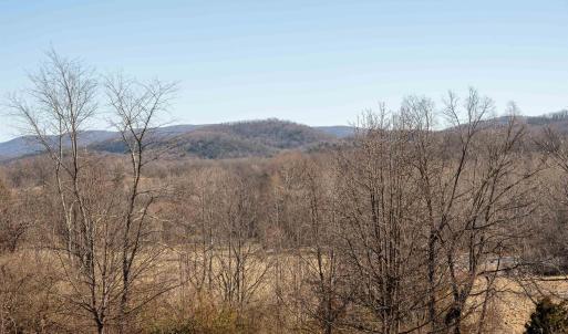 Photo #8 of 2024 BAYLOR AVE, WAYNESBORO, VA 4.3 acres