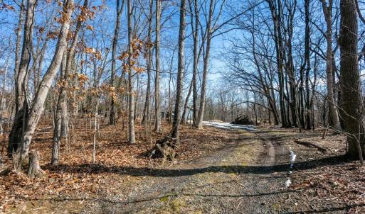 Photo #4 of 2767 SUNRISE DR, BROADWAY, VA 2.8 acres