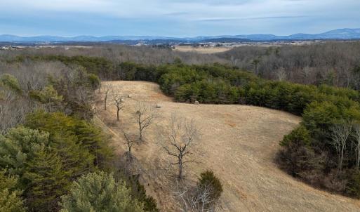 Photo #1 of 577 HAMMOND LN, STAUNTON, VA 42.6 acres