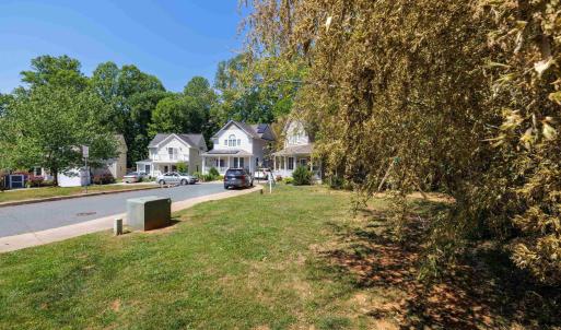 Photo #7 of 123 and 125 ROYS PL, CHARLOTTESVILLE, VA 0.1 acres