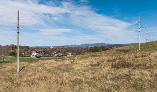 Photo #16 of 410 PEAR ST, HARRISONBURG, VA 4.9 acres