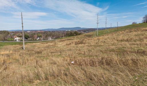 Photo #14 of 410 PEAR ST, HARRISONBURG, VA 4.9 acres