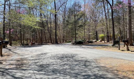Photo #4 of 38 CREEKSIDE CL, NELLYSFORD, VA 1.1 acres
