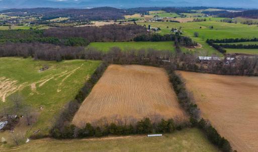 Photo #4 of 15,17,25,37 HAYFIELD LN, FORT DEFIANCE, VA 36.5 acres