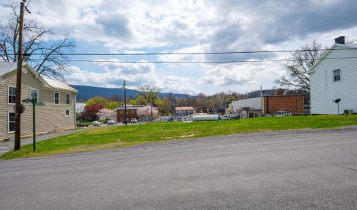 Photo #3 of 107 HIGH ST, EDINBURG, VA 0.2 acres
