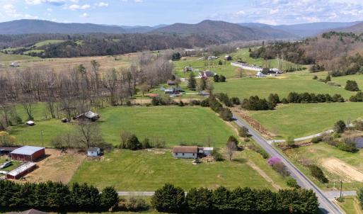 Photo #11 of 14506 TRAVIS LN, FULKS RUN, VA 1.0 acres