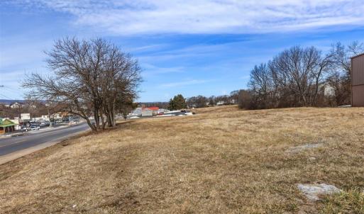 Photo #4 of 301 MAIN ST, BROADWAY, VA 1.0 acres