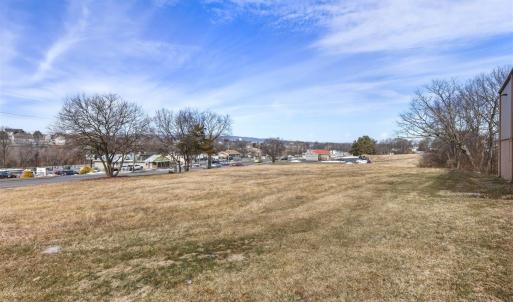 Photo #6 of 301 MAIN ST, BROADWAY, VA 1.0 acres