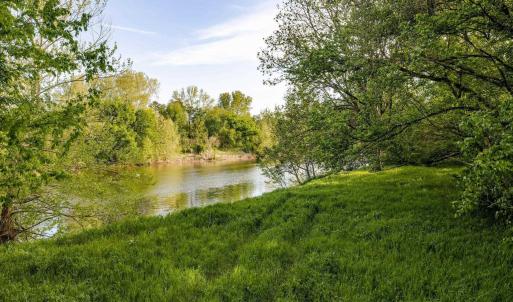 Photo #7 of 137 acres JAMES RIVER RD, HOWARDSVILLE, VA 137.1 acres