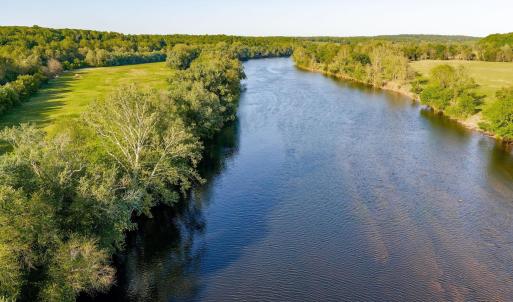 Photo #2 of 137 acres JAMES RIVER RD, HOWARDSVILLE, VA 137.1 acres