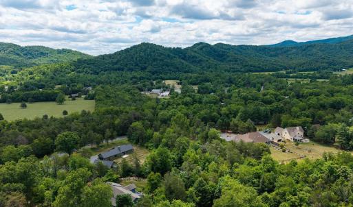 Photo #34 of 717 CEDAR MEADOW DR, NELLYSFORD, VA 0.9 acres