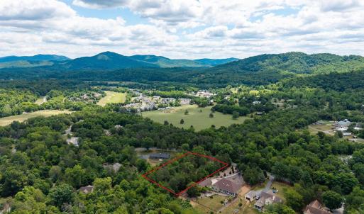 Photo #30 of 717 CEDAR MEADOW DR, NELLYSFORD, VA 0.9 acres