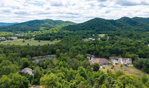 Photo #33 of 717 CEDAR MEADOW DR, NELLYSFORD, VA 0.9 acres