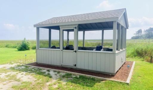 SCREEN ROOM