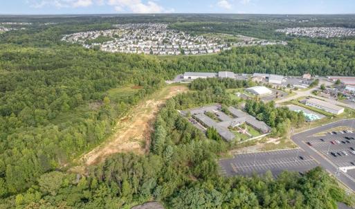 Photo #9 of 5112 COMMONWEALTH DR, FREDERICKSBURG, VA 0.4 acres