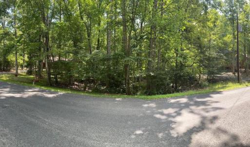 Photo #3 of 135 MONTICELLO CIR, LOCUST GROVE, VA 0.5 acres