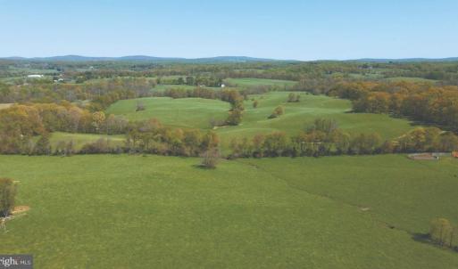 Photo #37 of 8160 FROGTOWN RD, MARSHALL, VA 450.0 acres